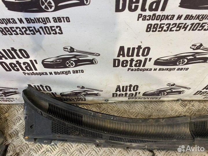 Жабо Mazda 6 2004