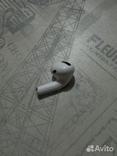 Правый наушник AirPods A2084