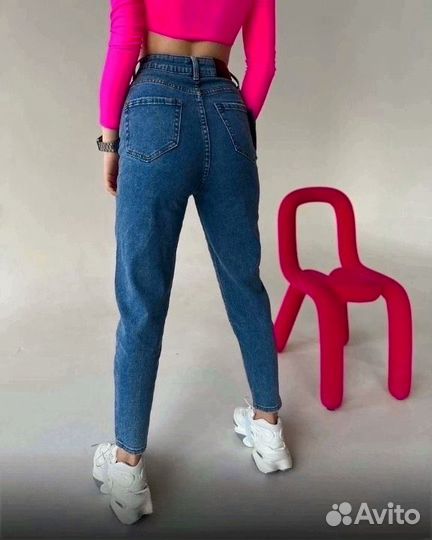 Джинсы MOM