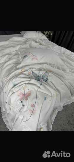 Постельное белье. Текстиль подушки одеяло