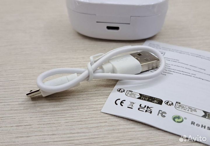 Беспроводные наушники новые