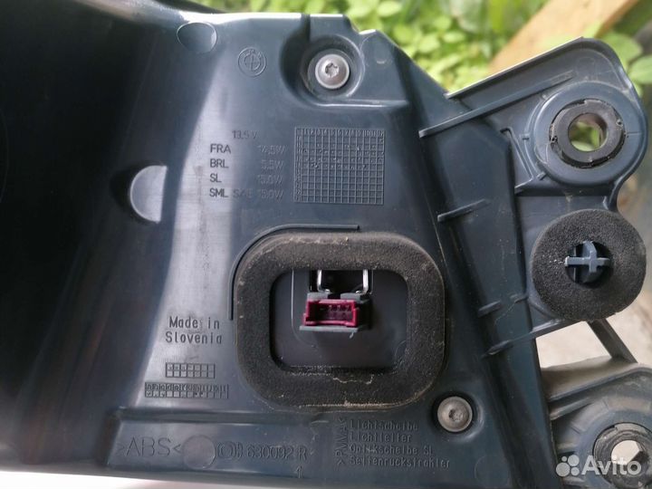 Задний правый фонарь на BMW G30