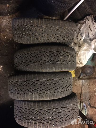 Nokian Tyres Hakkapeliitta 7 215/60 R16 99