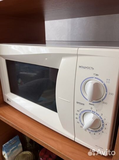 Микроволновая печь LG рабочая на брони