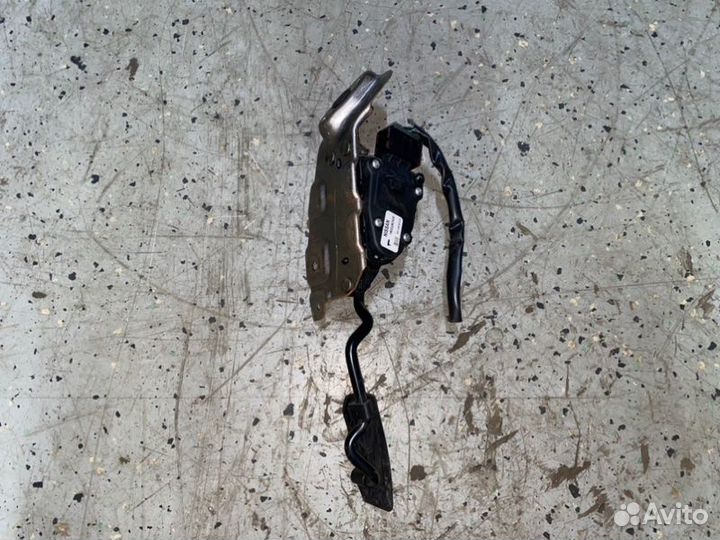 Педаль газа Nissan Primera P12 лифтбек QG18DE 2005