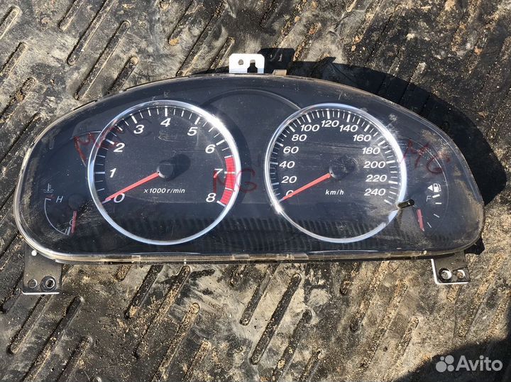 Щиток приборов Мазда 6 GG механика автомат