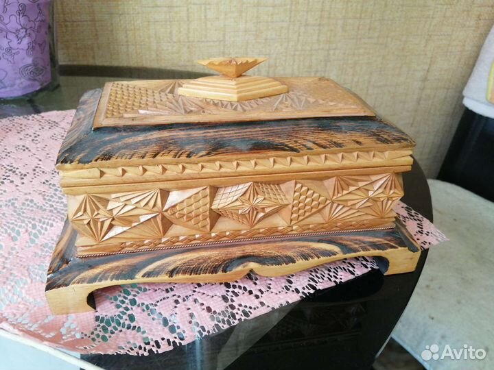Шкатулка деревянная
