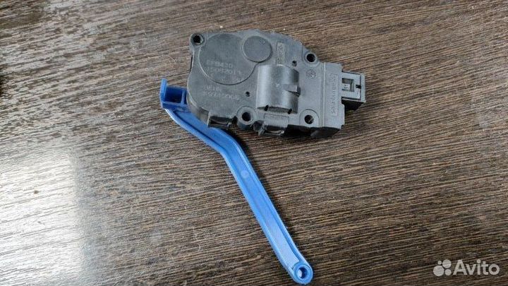 Сервопривод заслонок печки Bmw 528I F10 N20B20A