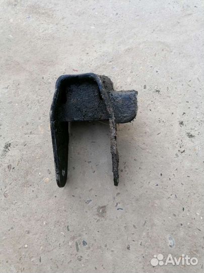 Кронштейн опоры двигателя задний Lifan X60