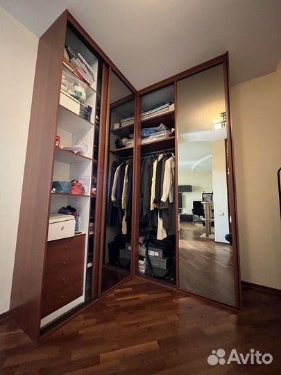 Угловой шкаф 4 двери Mr. Doors