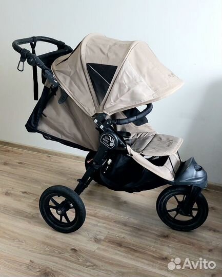Прогулочная коляска Baby Jogger City Elite
