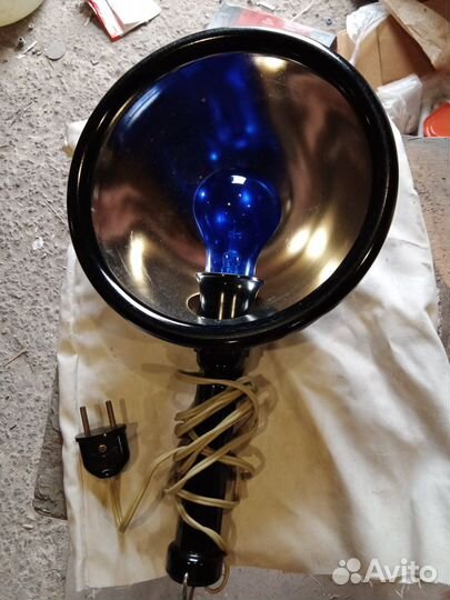 Медицинская синяя лампа
