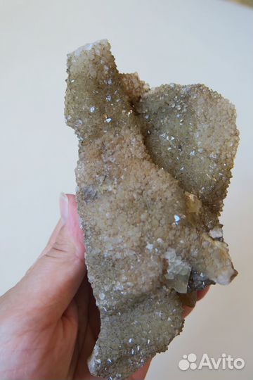 Минерал Кварцевая щётка с цитриновым нацветом