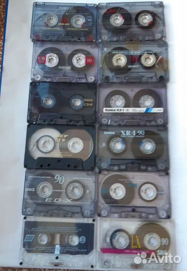 Аудио кассеты с записями