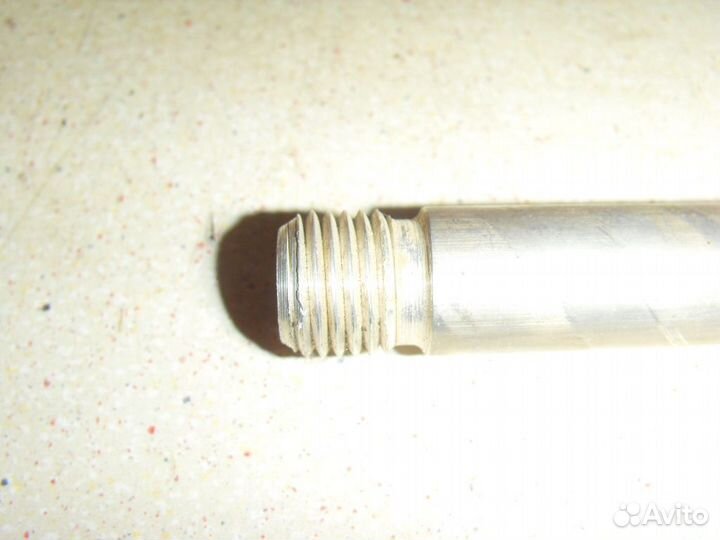 Шпилька 7L0012223 Audi Q7 (4L) (4LB) 2005-2015