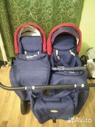 Коляска для двойни