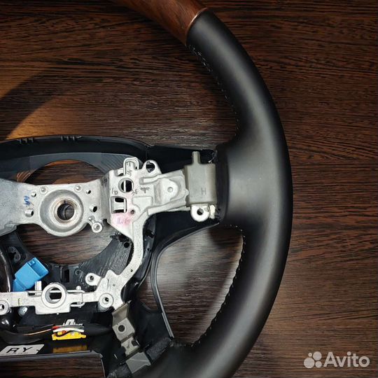 Руль с подогревом Toyota Land Cruiser