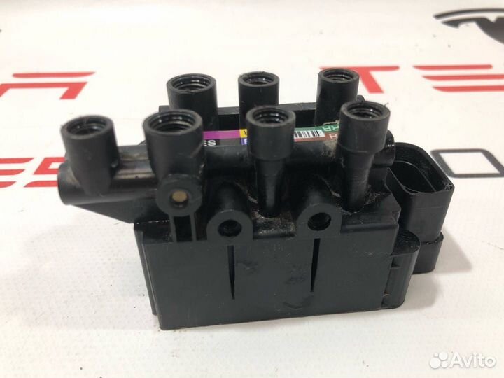 Блок клапанов пневмоподвески Tesla Model S рест