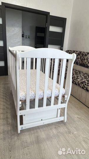 Детская кроватка Лель с ящиком и маятником