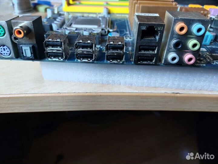 Комплект gigabyte GA-EP35C-DS3R+E2100+1GB(обмен)