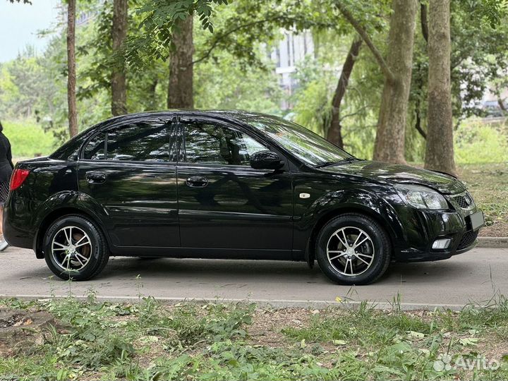 Kia Rio 1.4 AT, 2010, 208 000 км