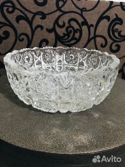 Хрустальная ваза