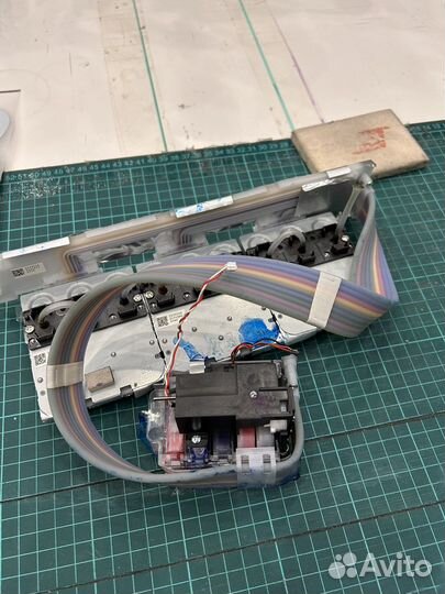 Система подачи/выбора чернил Epson P600