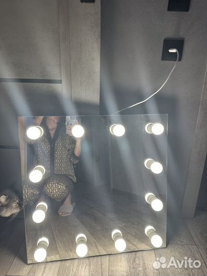 Гримерное зеркало