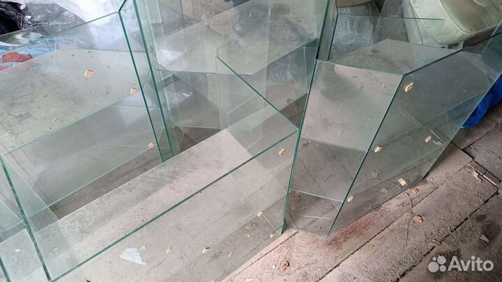 Стеклянные полки Островок