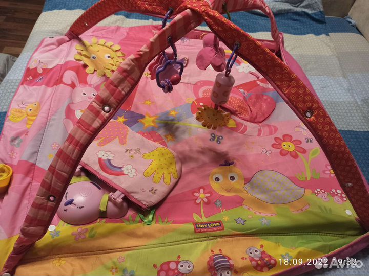Развивающий коврик Tiny Love