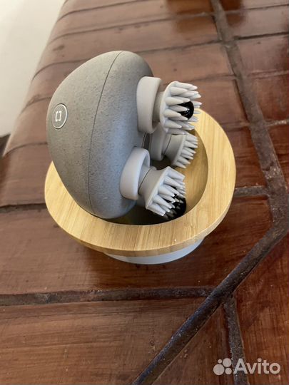 Массажер для головы bork