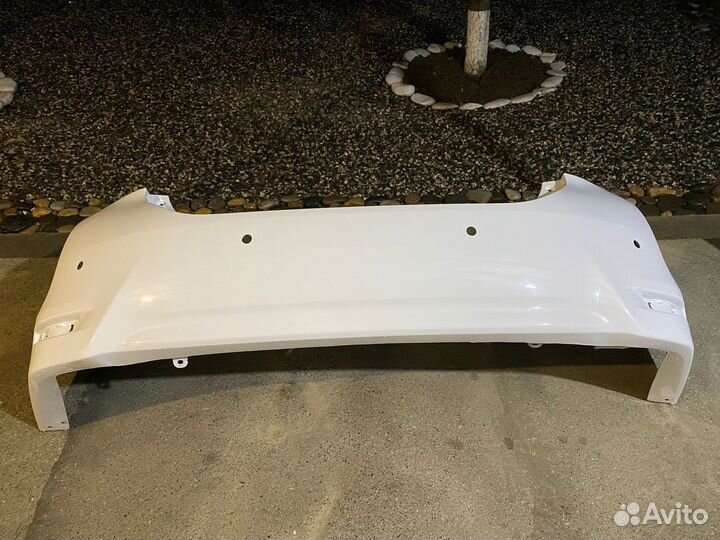 Бампер toyota corolla 180