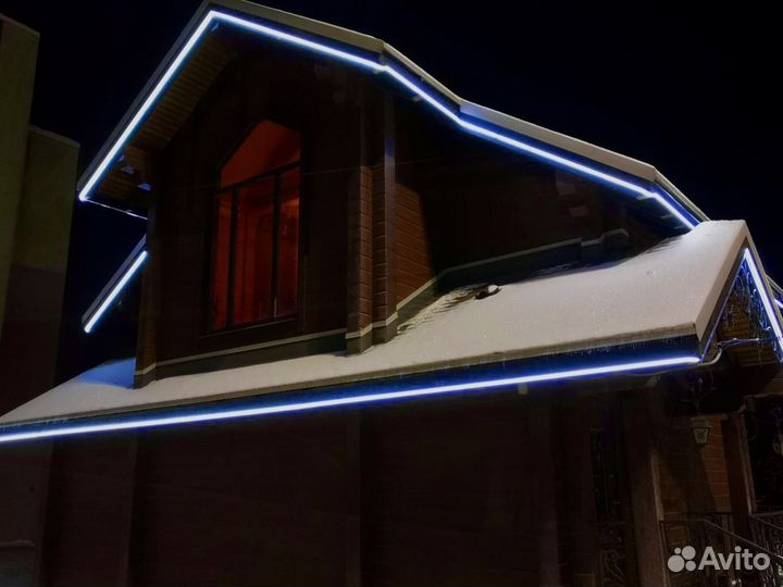 Украшения домов, подсветка зданий