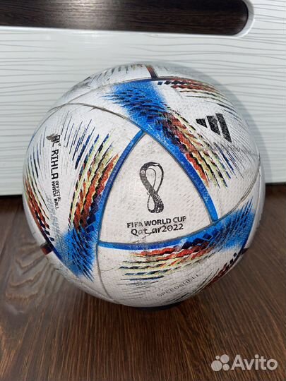 Футбольный мяч чемпионата мира 2022