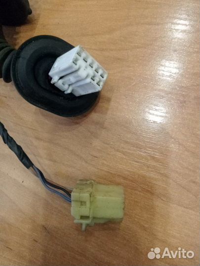 Проводка (коса) двери задняя левая Hyundai Sonata