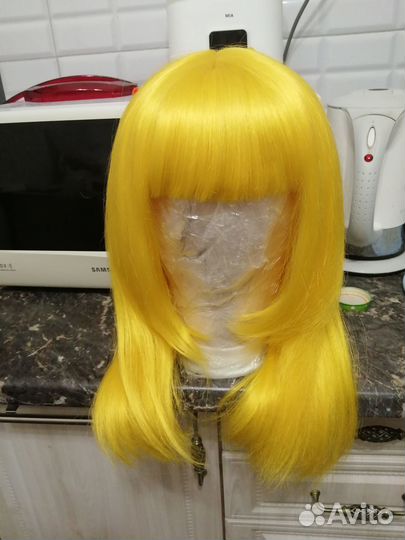 Парик желтый