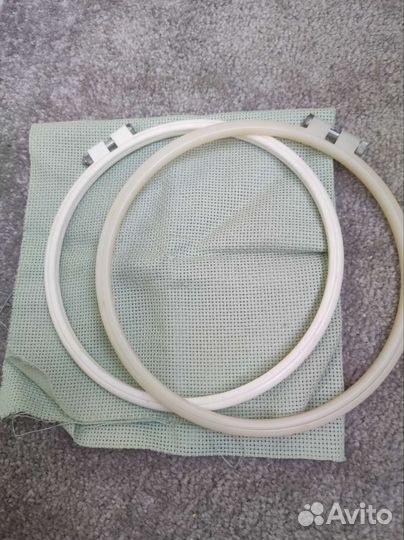 Пяльцы для вышивания и канва