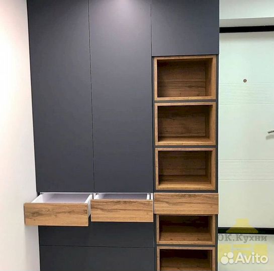 Шкаф распашной