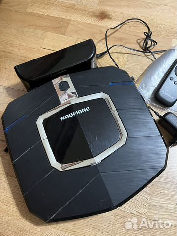 Робот пылесос redmond