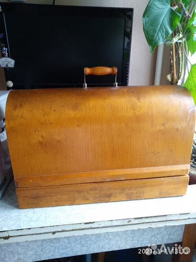 Швейная машина Подольск + мотор ножной (новый)