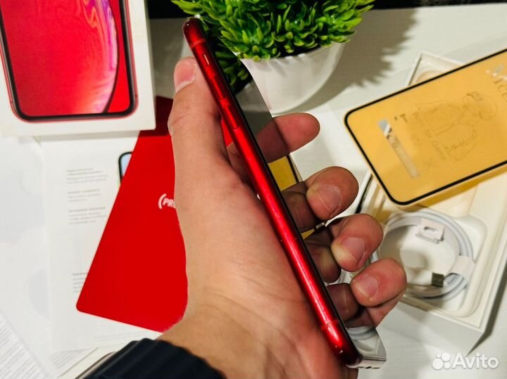 iPhone Xr, 64 ГБ