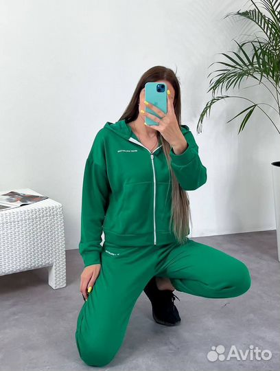 Спортивный костюм