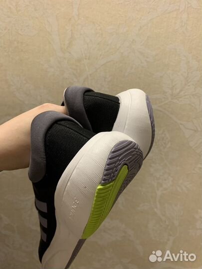 Кроссовки adidas response 40р