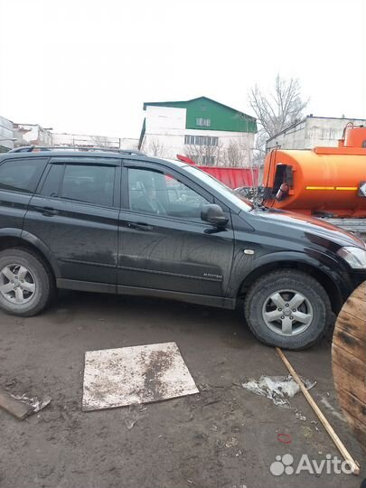 SsangYong Kyron 2.0 AT, 2008, 220 000 км