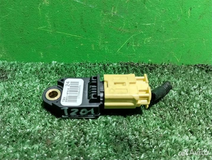 Датчик удара боковой Toyota Verso R2 2009