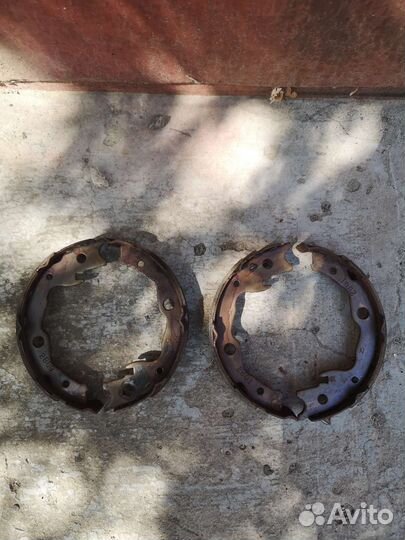 Колодки, Трос ручника на Nissan Qashqai J10