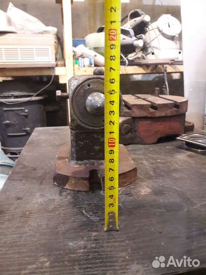 Задняя бабка токарного станка