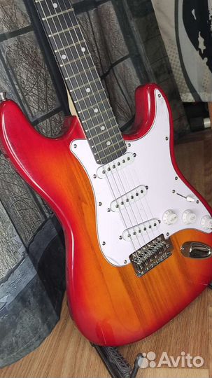 Электрогитара Stratocaster новая