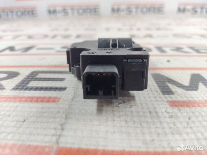 Привод заслонки отопителя Bmw 3-Series E90 N52B25A