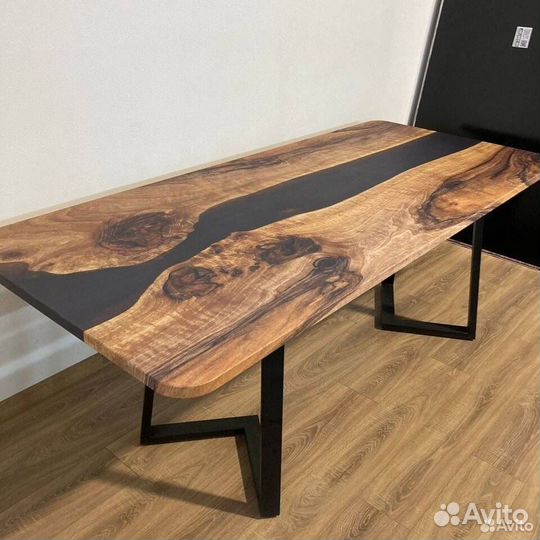 Письменный стол 'Simultaneously Cell'